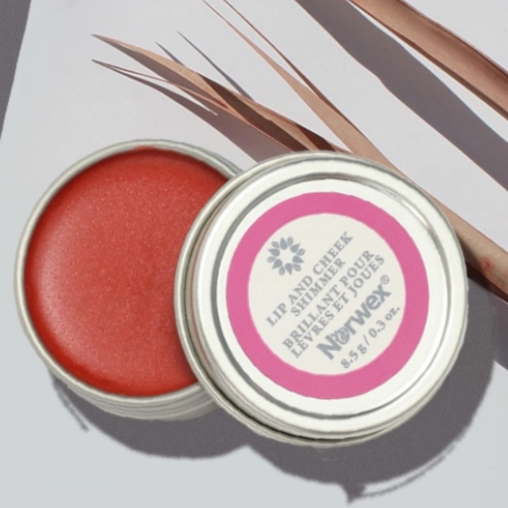 SALE!! Makeup lip & cheek shimmer ltd edition